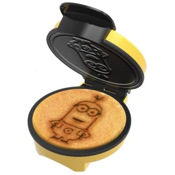 Minions Waffle Maker Image 2