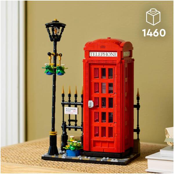 LEGO Red London Telephone Box 21347 Image 2