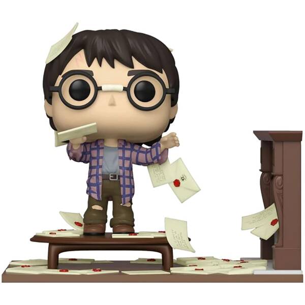 Funko Pop! Exclusive: Harry Potter with Hogwarts Letters #136 Image 2